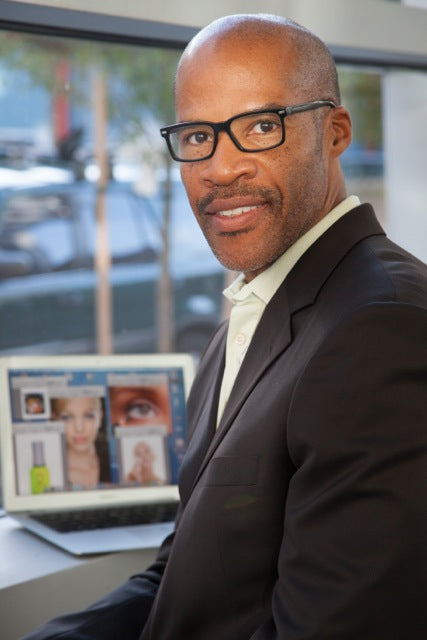 ron robinson Cosmetic, Chemist, Ingredient, Review, What, Is, Hyaluronic, Acid, How, It, Works, Best, Beauty, Makeup, Skincare, Products, Containing